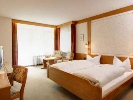 Flair Hotel Gasthof Zum Hirsch Hayingen Oda fotoğraf